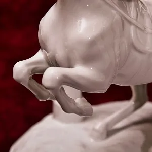 Редкая! Фарфоровая статуэтка «ТРЕНИРОВКА», Wiener Porzellanmanufaktur Augarten, Австрия, середина ХХ века.