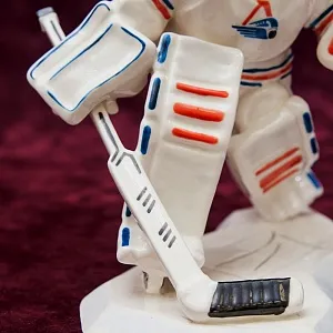 Коллекционная Фарфоровая Статуэтка «Вратарь - Хоккей - Спорт» Россия.