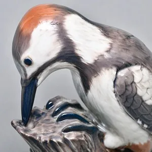 Коллекционная Фарфоровая статуэтка «Птица. Дятел на ветке», Dahl-Jensen Дания, середина ХХ века. 