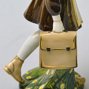 Авторская Коллекционная Фарфоровая Статуэтка «Школьница - Пионерка с букетом тюльпанов», Россия.