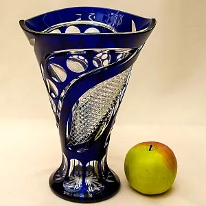 Большая Хрустальная Ваза серия «FLIRT», BEYER Германия 70-е годы. Н - 26,5 см.