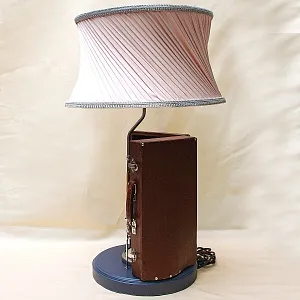 Дизайнерская Электрическая Настольная Лампа Светильник «Труба в Кофре» - 1965г».