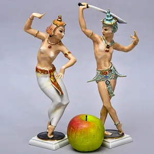 Парные Фарфоровые статуэтки «Балийский танец с мечом», Hutschenreuther Германия.