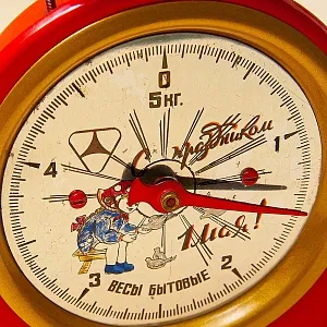 Редкость! Винтажные Бытовые Кухонные Весы «1 -е МАЯ» на 5 кг., Тюмень, СССР -1977 год.