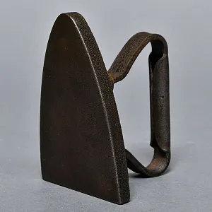 Антикварный Коллекционный Манжетный Чугунный Утюг Англия, конец ХIХ века.