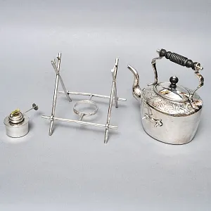 Старинная Бульотка - Чайник, GOLDSMITH & SILVERSMITH Сompany Ltd. Англия начало ХХ века.