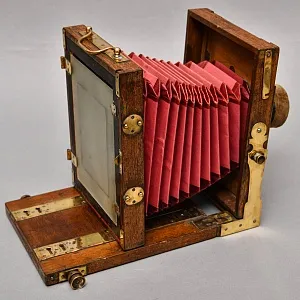  Большой Старинный Антикварный Фотоаппарат - Фотокамера FERDINAND Германия 1900 год.