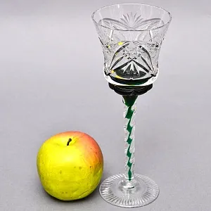 Антикварный Хрустальный Бокал для Вина с цветной зелёной дорожкой в ножке, Annahütte Германия.