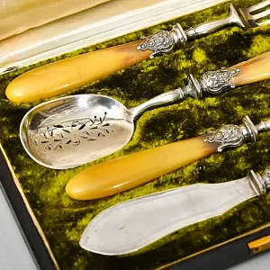 Винтажный Набор для Закусок - 4 предмета, Франция - первая половина ХХ века.