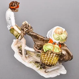 Редкость! Фарфоровая статуэтка «Мальчик и осел», KAISER Германия, 1970 - 1979 годы.