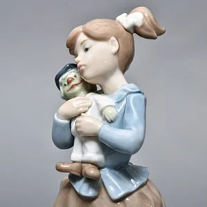 Коллекционная Фарфоровая статуэтка «Девочка с клоуном», Nao by Lladro Испания, 80-е гг. 