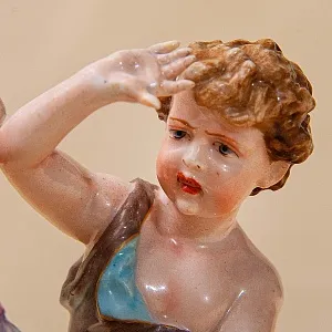 Антикварная Фарфоровая Статуэтка «Хулиганы», C.G.SCHIERHOLZ & SON Германия -1865 -1907 годы.