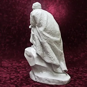 Редкость! Авторская Фарфоровая статуэтка «Лермонтов на скале», СССР ЛФЗ.