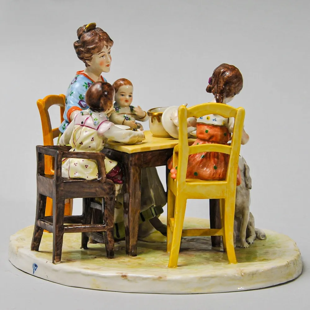 Антикарная Фарфоровая Статуэтка «Едоки каши. Завтрак», Aсkermann & Fritze начало ХХ века.