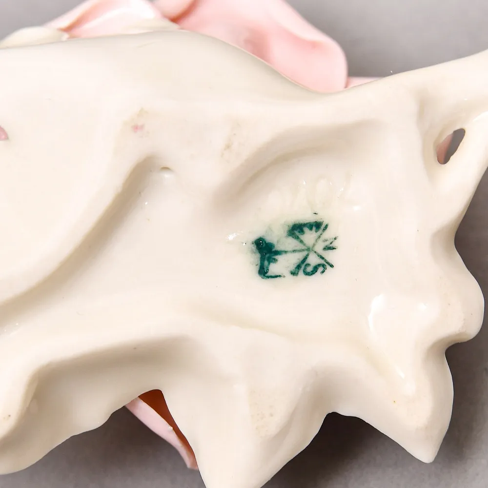 Коллекционная Фарфоровая статуэтка «Цветок розы», Karl Ens Германия, первая половина ХХ века. 