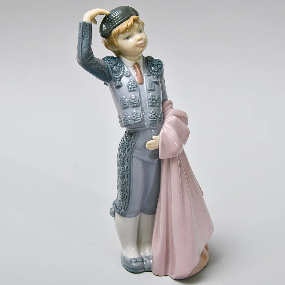 Коллекционная Фарфоровая Статуэтка «Маленький Матадор», Lladro Испания - 1980 год.