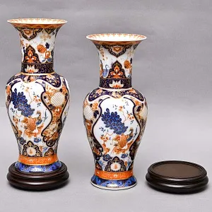 Коллекционные Парные Вазы на подставках из серии «Yokohama» H - 38 см., Фарфор KAISER, Германия.