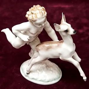 Редкая Фарфоровая Статуэтка «Путти с Олененком», Hutschenreuther,  Германия -1948 год.