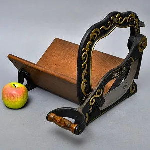 Старинная Чугунная Ручная Хлеборезка - Слайсер - Нож, ANGELA Германия.