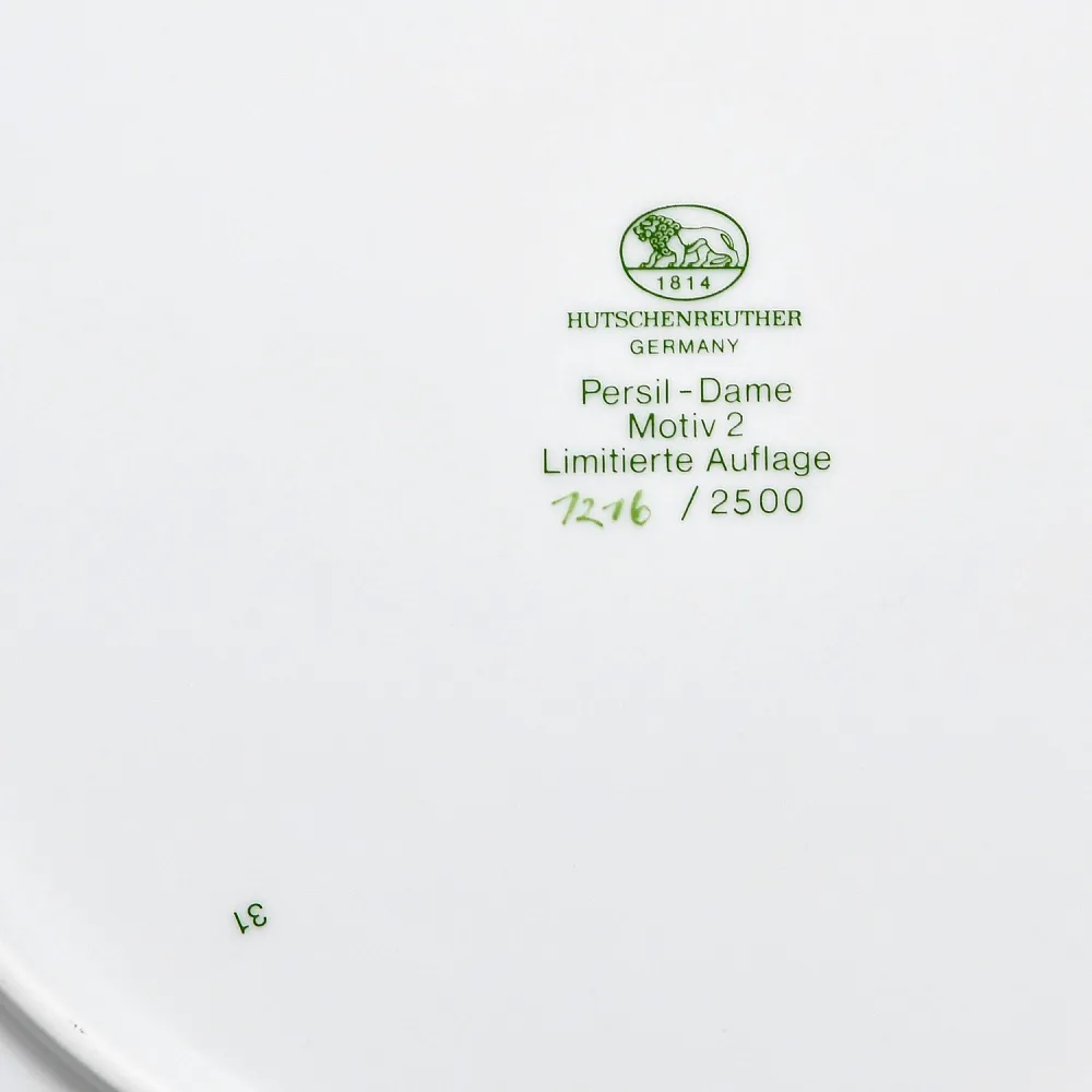Коллекционная Фарфоровая тарелка серия Persil «Леди в белом платье», Hutschenreuther Германия. 