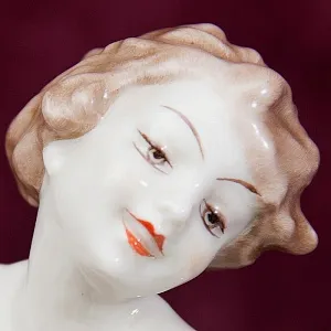 Фарфоровая Статуэтка «Майский Танец», Hutschenreuther, Германия -1955-1968 годы.