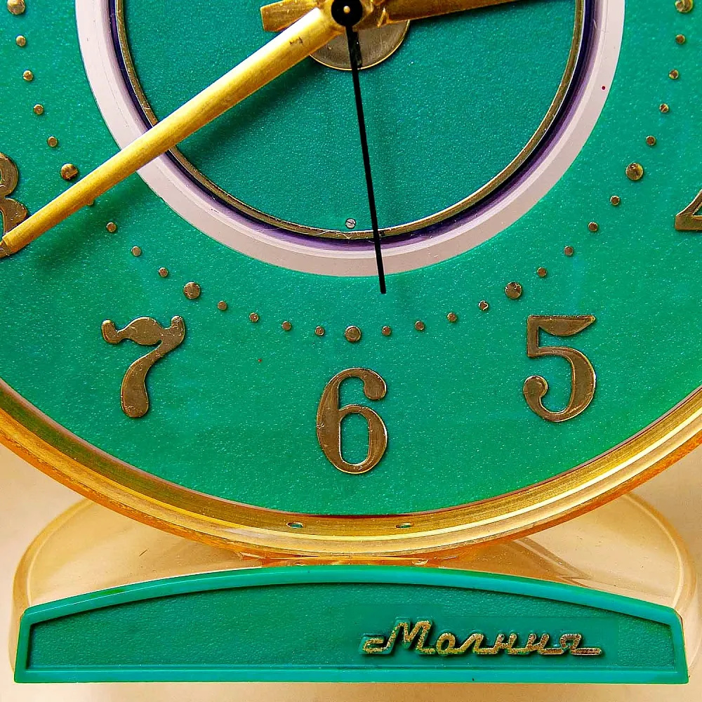Редкость! Большие Настольные Механические Часы «МОЛНИЯ» - ЧЧЗ - СССР - 1975 год.