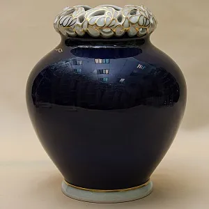 Кобальтовая Коллекционная Ваза «Золотая Роза» WALLENDORF, Германия -1963 год.