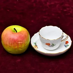 Коллекционая Кофейная пара «Цветочная россыпь», Фарфор MEISSEN / МЕЙСЕН Германия.