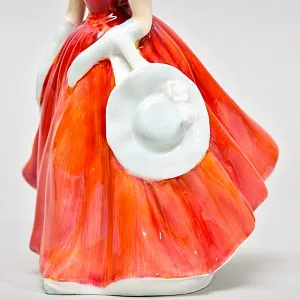 Коллекционная Фарфоровая статуэтка «Девушка с белой шляпкой», Royal Doulton Англия.