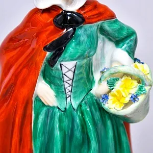 Коллекционная Фарфоровая статуэтка «Джин. Девушка в зеленом платье», Royal Doulton Англия.