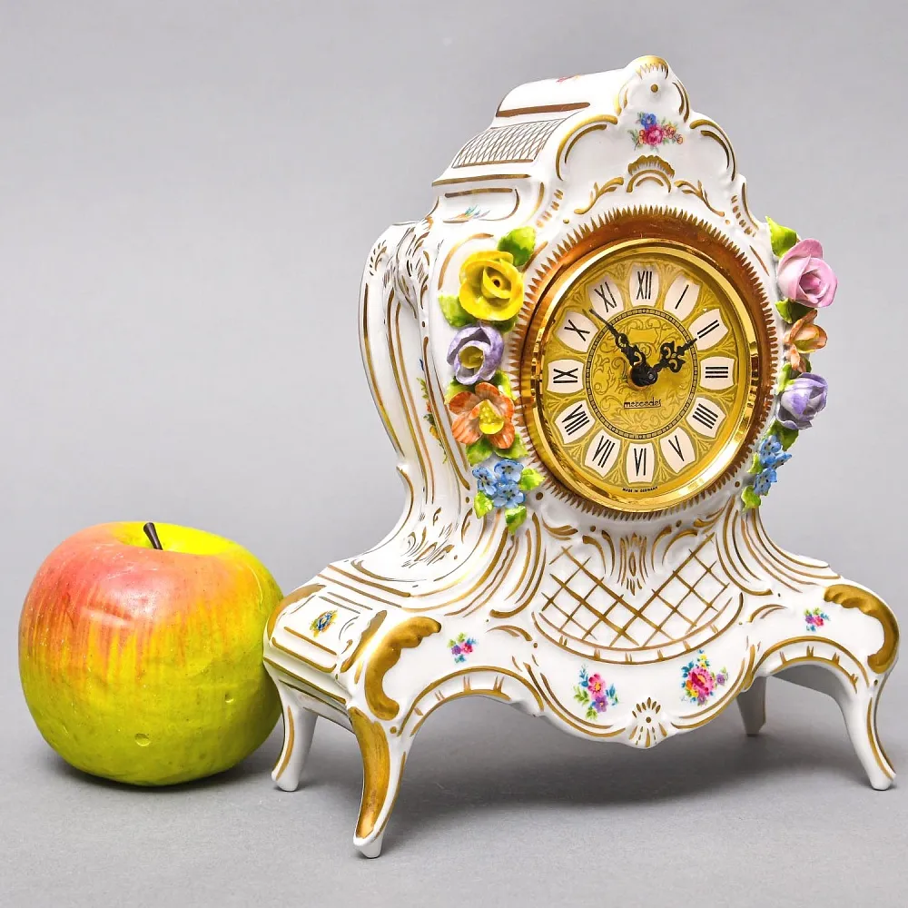 Каминные Кварцевые Часы в стиле Рококо «Цветочные Гирлянды», Германия 80-е годы ХХ века.