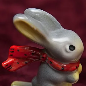 Коллекционная Фарфоровая Статуэтка «Зайчик на лыжах», Барановский ФЗ CCCР,  конец 50 -х годов.