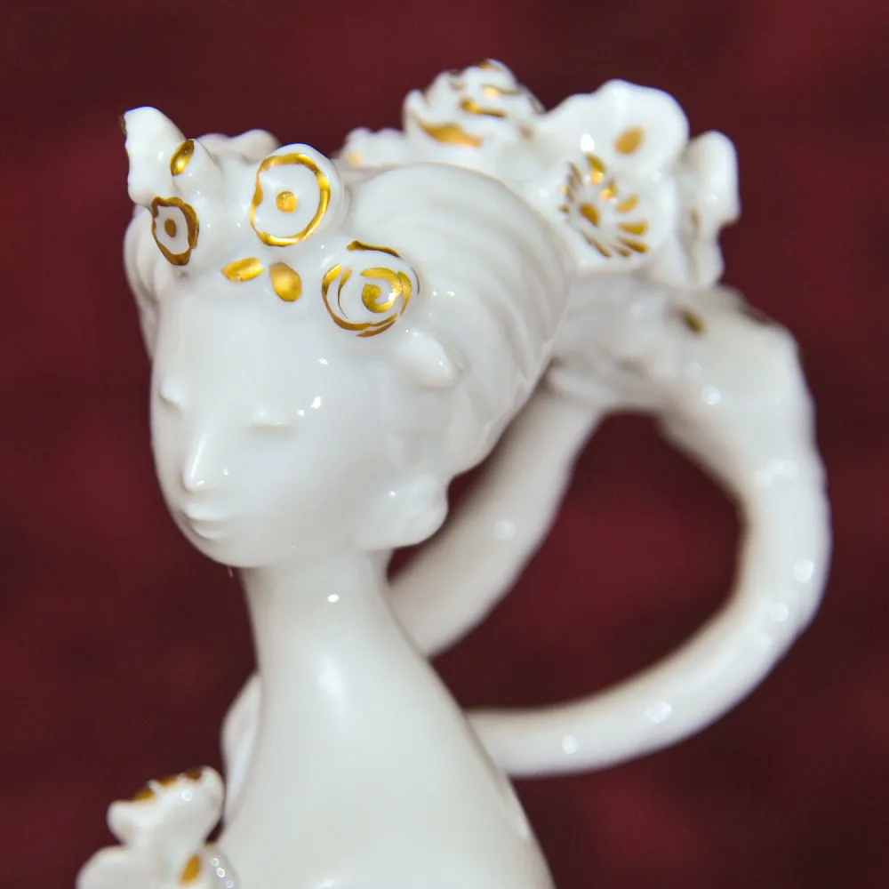 Авторская Фарфоровая Статуэтка «Девушка с цветами», ROSENTHAL Германия - 1982 год.