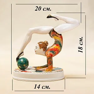 «Гимнастка с мячом» - Авторская Коллекционная Фарфоровая Статуэтка, Россия.