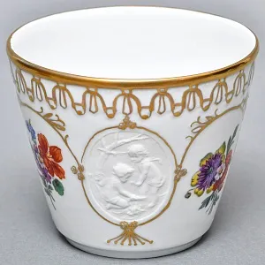 Фарфоровое Кашпо - Ваза для цветов «Путти у костра», Furstenberg / Tettau Германия, середина ХХ века.