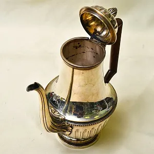 Винтажный Металлический Кофейник - Чайник на 1 л. Silverplate, SHEFFIELD Англия - середина ХХ века.