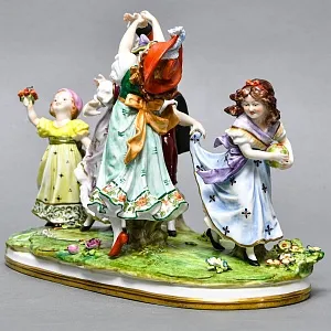 Большая Антикварная Статуэтка «Детские забавы - Ручеек», фарфор Scheibe - Alsbach, Германия.