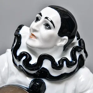 Антикварная Фарфоровая статуэтка «Пьеро с гитарой и пудель», Rosenthal Германия - 1924 год. 