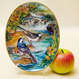 Коллекционная Тарелка - Блюдо «Птицы - Трясогузки у водопада» Фарфор, Reichenbach Германия.