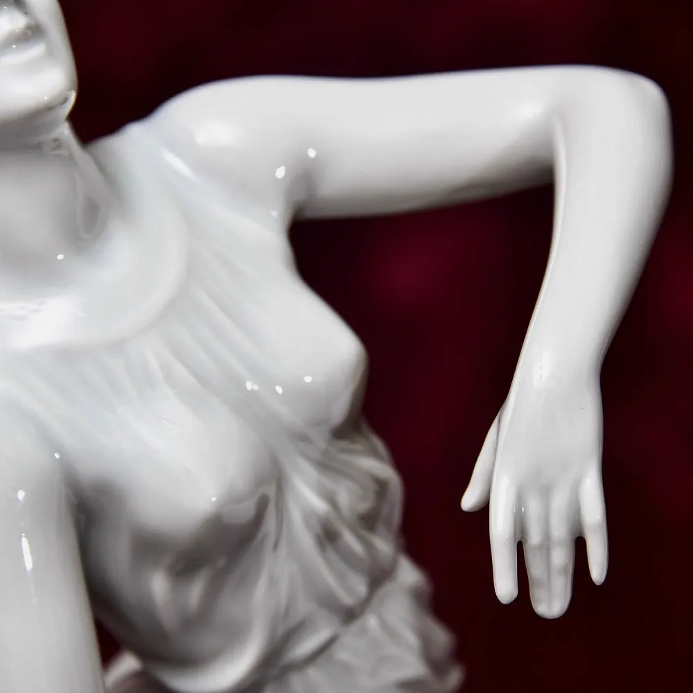 Редкость! Коллекционная Фарфоровая Статуэтка «Девушка и Собака», ROSENTHAL Германия -1944 год.