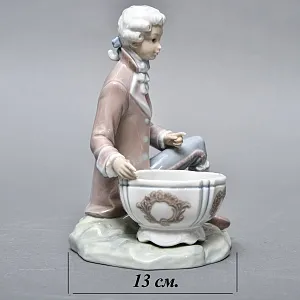 Парные Фарфоровые статуэтки - подставки для ювелирных украшений «Дама и кавалер», Lladro Испания. 