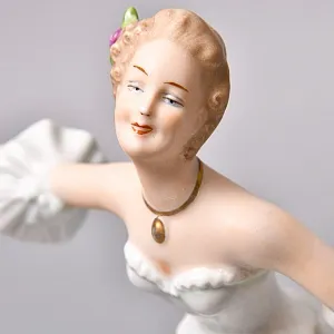 Большая Коллекционная Фарфоровая статуэтка «Танцовщица», ВАЛЕНДОРФ - WALLENDORF  Германия.
