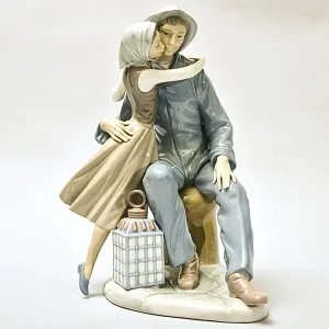 Редкость!!! Коллекционная Фарфоровая Статуэтка «ПОЦЕЛУЙ», Lladro Испания -1974 год.