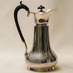 Винтажный Металлический Кофейник - Кувшин на 0,8 литра. Silverplate, SHEFFIELD Англия 50-е годы ХХ века.