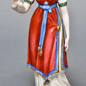 Антикварная статуэтка «Девушка в тюрбане», Фарфор, Dressel, Kister & Cie Германия, 1900 - 1922 годы. 