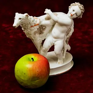 Антикварная Фарфоровая Статуэтка «ПУТТИ И СОБАКА БОРЗАЯ», ROSENTHAL Германия - 1934 год.