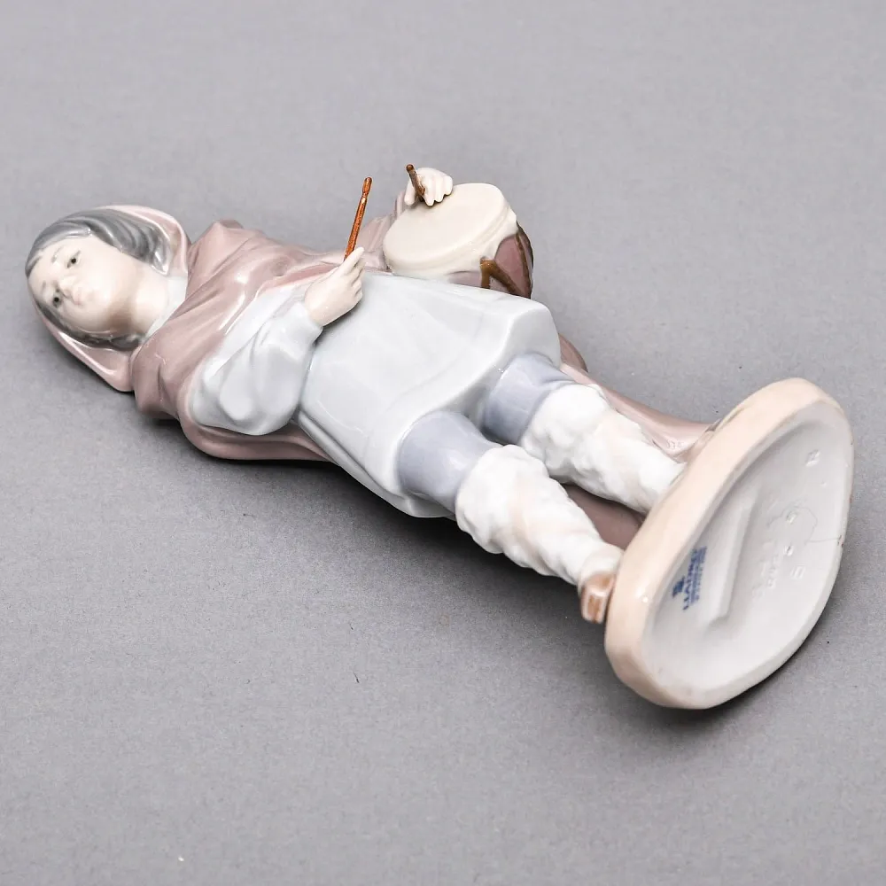 Коллекционная Фарфоровая статуэтка «Мальчик с барабаном», Lladro (Лядро), Испания.