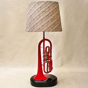 Дизайнерская Электрическая Настольная Лампа Светильник «Труба - Красный Корнет - 1966г».