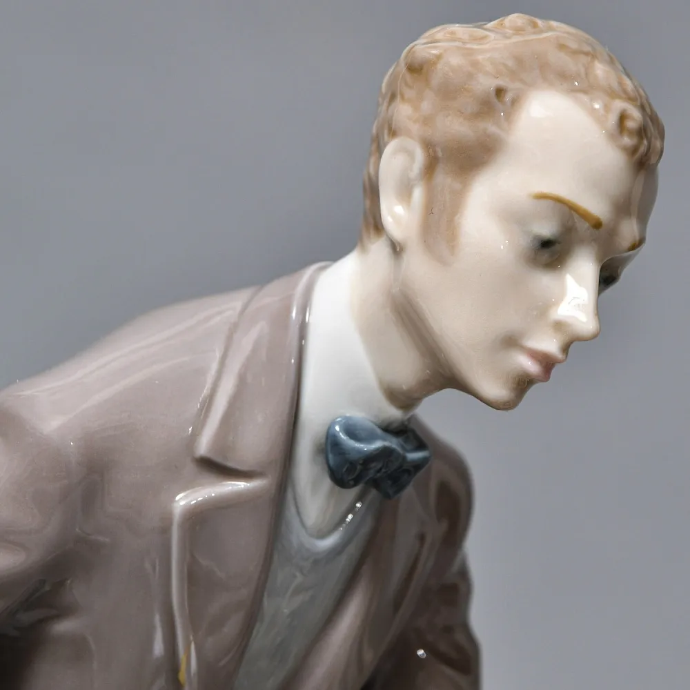 Большая Фарфоровая статуэтка «Давай поженимся или Предложение», Lladro Испания, 1987 - 1994 годы. 