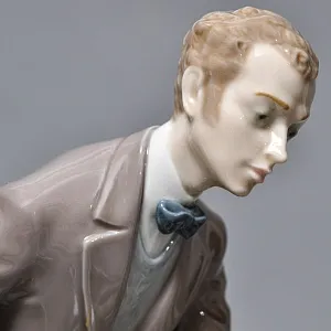 Большая Фарфоровая статуэтка «Давай поженимся или Предложение», Lladro Испания, 1987 - 1994 годы. 